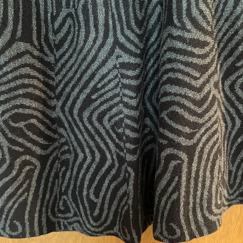 EUC Alfani Petit Knit Black and Grey A-line Midi Skirt Size P/S - Picture 4 of 10